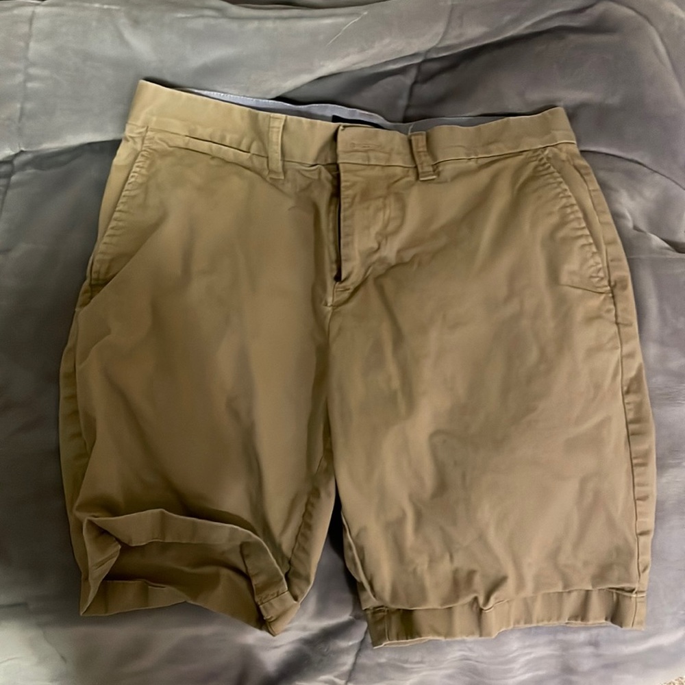 American eagle short pants, size 30